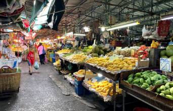 Khlong Toei Market Image